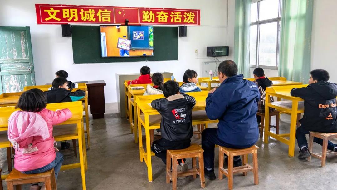 積極響應(yīng)時(shí)代政策，奧威亞“全連接”生態(tài)助推教育信息化發(fā)展