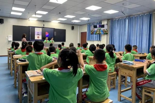 【學(xué)習(xí)強國】央企教育幫扶 | 中國國新：從“三個課堂”出發(fā)，用心丈量教育均衡的最后一公里